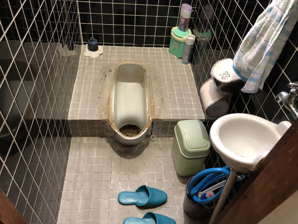 呉市音戸町S様 和式汲み取りトイレから簡易水洗洋式トイレへリフォーム｜和式から洋式リフォーム｜広島のトイレ