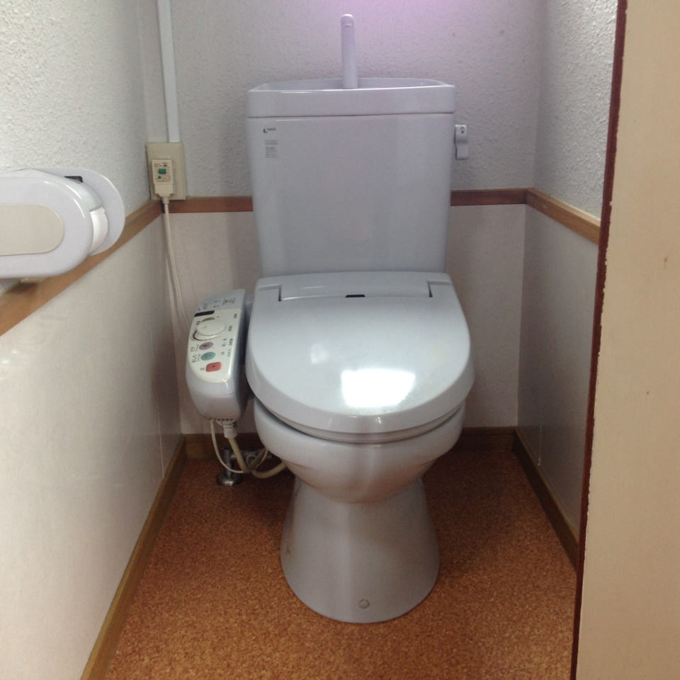 呉市中通トイレ便器交換前