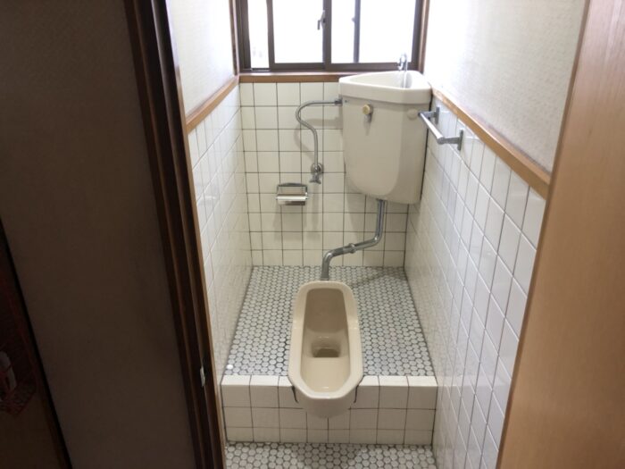 呉市宮原和式トイレリフォーム前