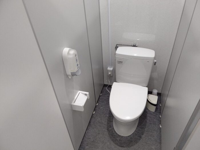 安佐南区和式トイレリフォーム後の便器